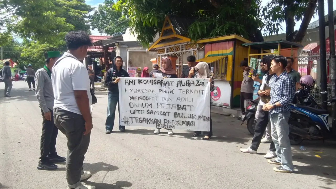 Breaking News: Samsat Bulukumba Didemo Buntut Razia Kendaraan